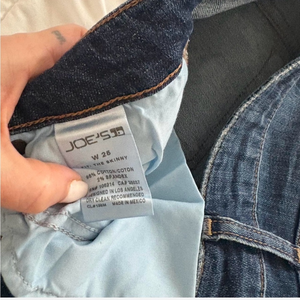 Joe's Jeans Dark Blue Distressed Straight Leg Women Jeans - Picture 3 of 3